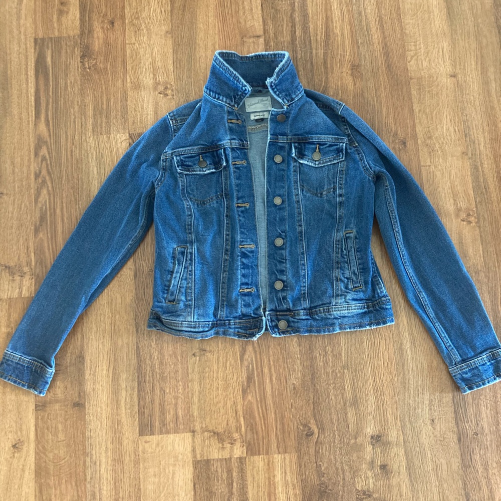 Size xs Universal Thread jean jacket